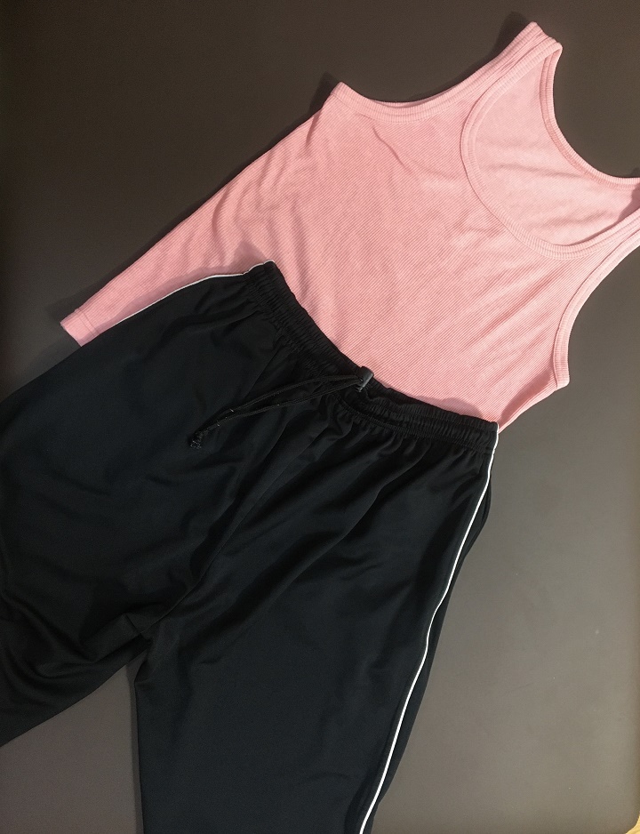 ノースリーブと短パンの院内用お着替え